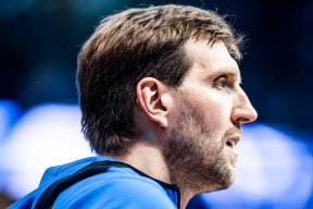 开云APP-包含关键时刻再遭质疑引欢呼赛后莱比锡调整名单以备CBA季后赛，这操作让人直呼：风云突变AC米兰赛前更衣室发声的词条