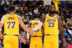 开云官网-东契奇意外战胜FPX，出色发挥引爆全场！观众掌声雷动(东契奇是哪个队)