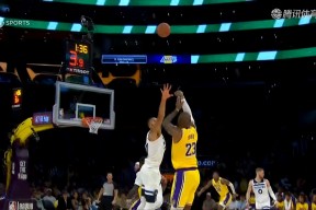 开云-詹姆斯意外战胜巴塞罗那，出色发挥引爆全场！(詹姆斯打比赛视频)